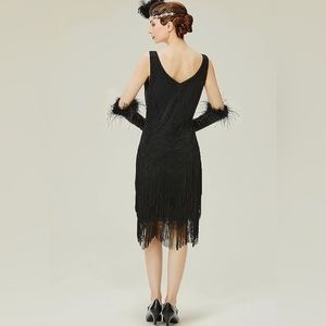 3XL black EUC 1920s Flapper Dress Roaring 20s Great Gatsby Fringed Embellished